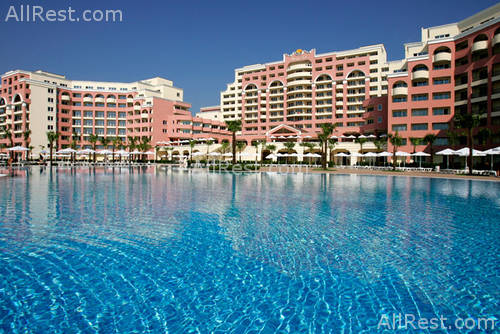 Majestic Hotel & Residence 37